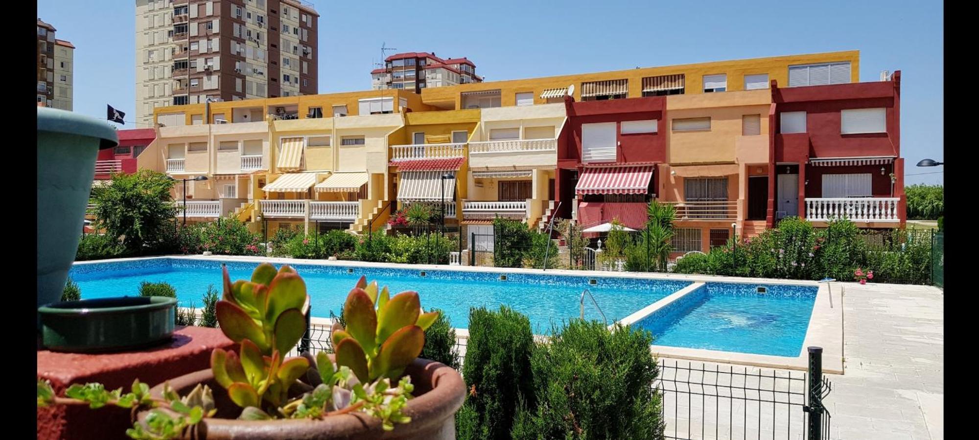 Апартаменти Adosado Playa Pobla Farnals Пуебла-де-Фарнальс Екстер'єр фото